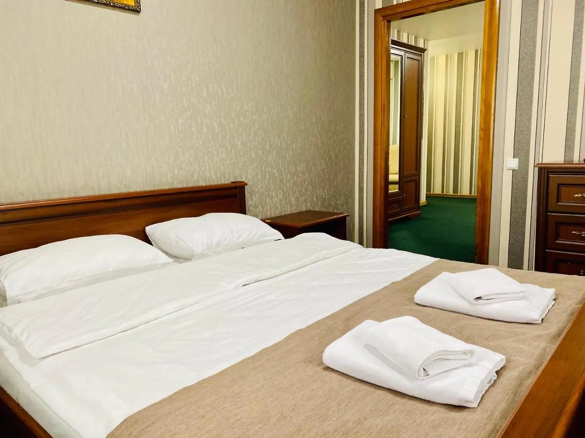 Hotel Lama 2 Kyiv