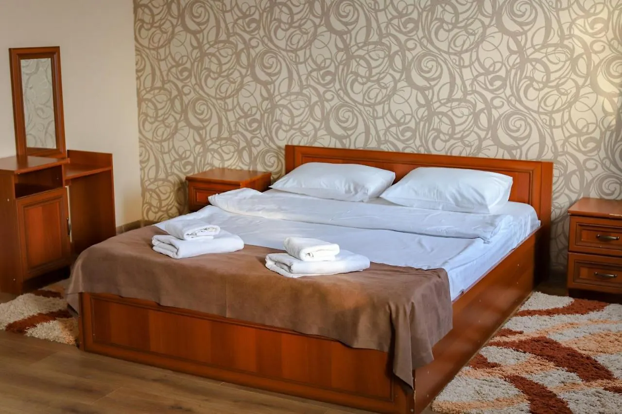 Hotel Lama 2 Kyiv