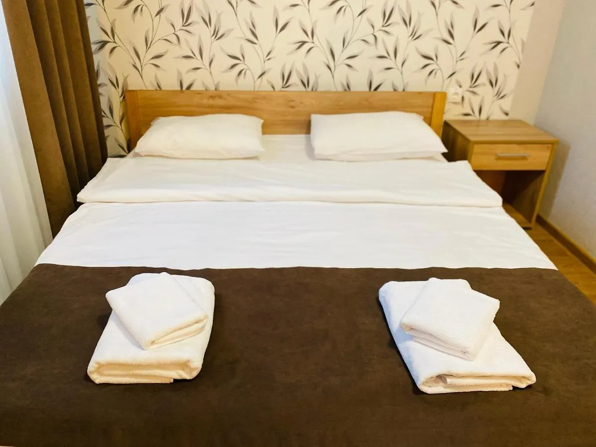 Hotel Lama 2 Kyiv