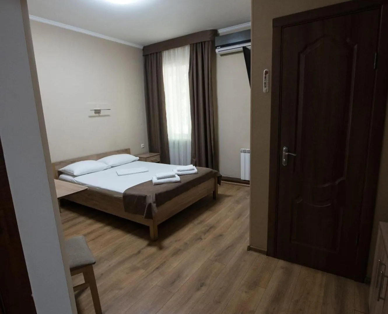 Hotel Lama 2 Kyiv