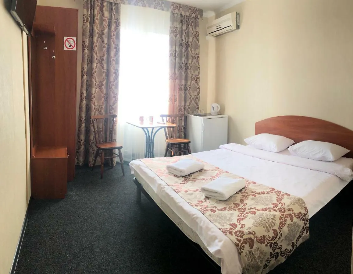 Hotel Lama 2 Kyiv
