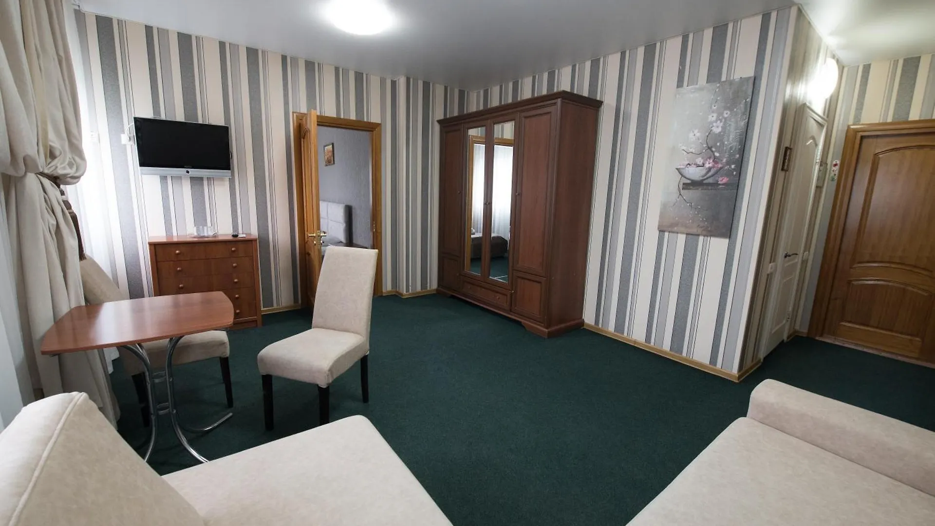 Hotel Lama 2 Kijów