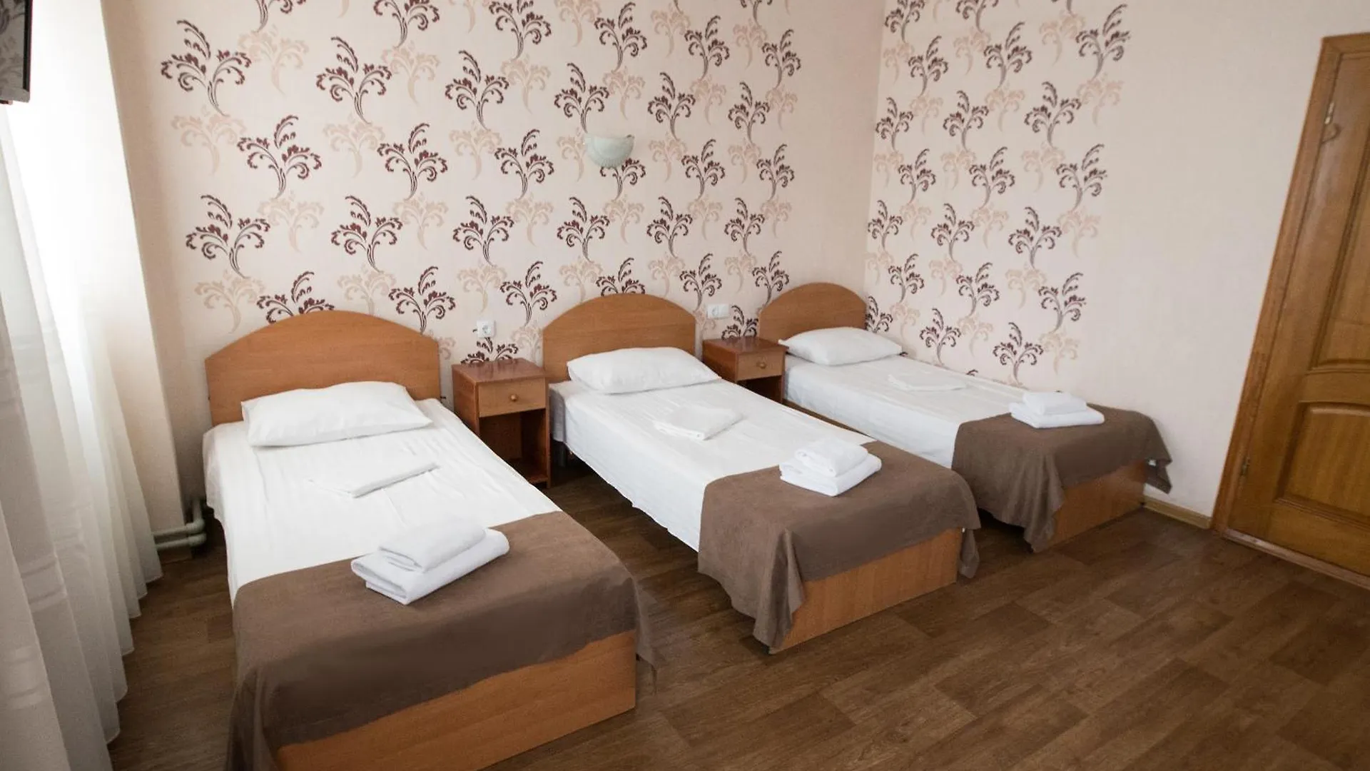 Hotel Lama 2 Kijów 2*,