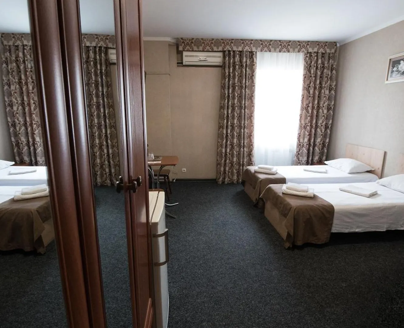 Hotel Lama 2 Kijów 2*,